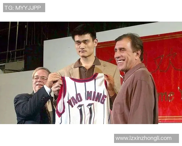 姚明与NBA勇士的传奇交锋回顾与影响分析