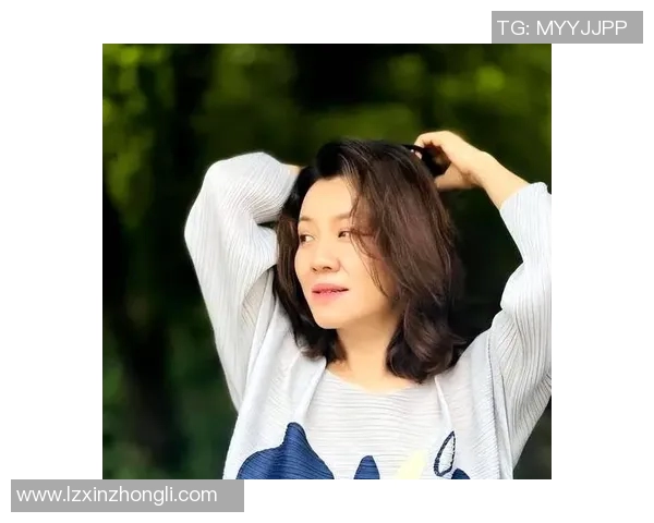 姚明与刘琳的传奇故事：从篮球场到人生舞台的精彩交汇